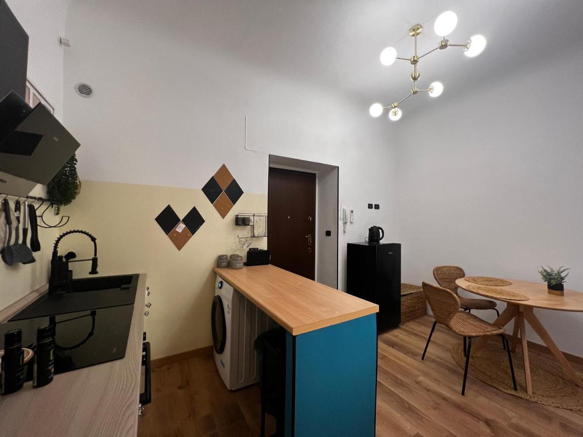 Апартаменты Regina Milano Ai Navigli - Sky Tv, Wifi And Breakfast Box Экстерьер фото