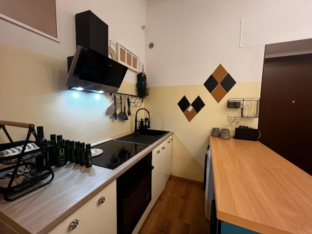 Апартаменты Regina Milano Ai Navigli - Sky Tv, Wifi And Breakfast Box Экстерьер фото