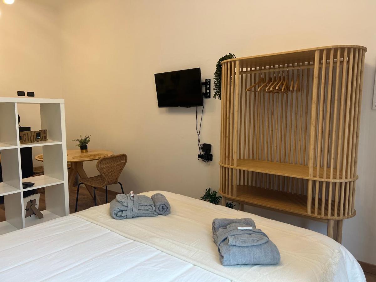 Апартаменты Regina Milano Ai Navigli - Sky Tv, Wifi And Breakfast Box Экстерьер фото