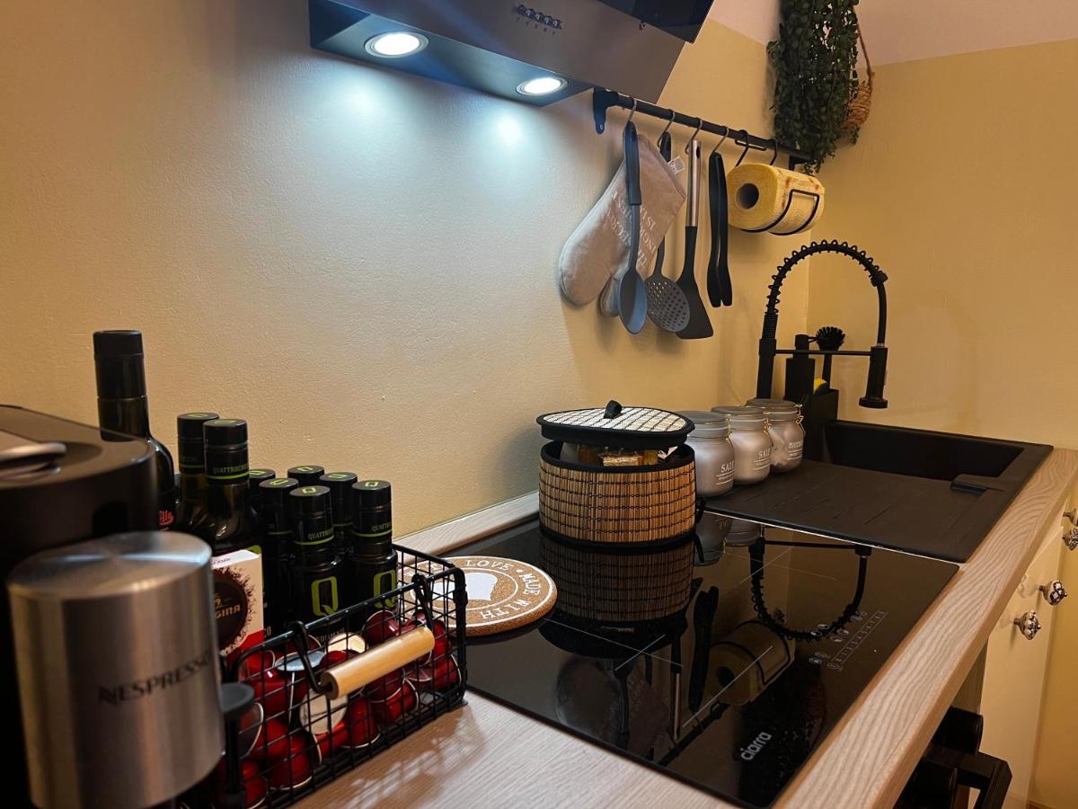 Апартаменты Regina Milano Ai Navigli - Sky Tv, Wifi And Breakfast Box Экстерьер фото