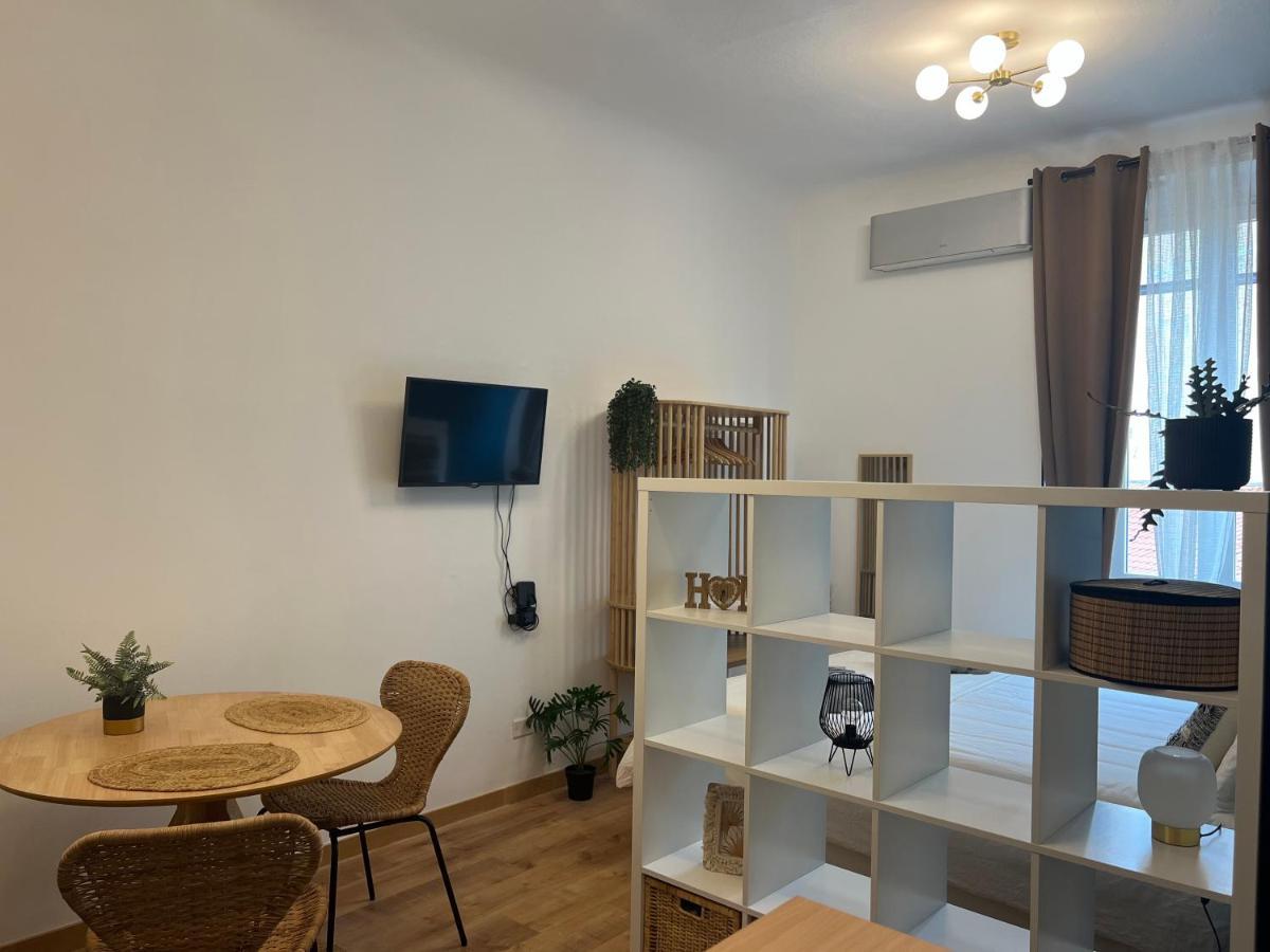 Апартаменты Regina Milano Ai Navigli - Sky Tv, Wifi And Breakfast Box Экстерьер фото